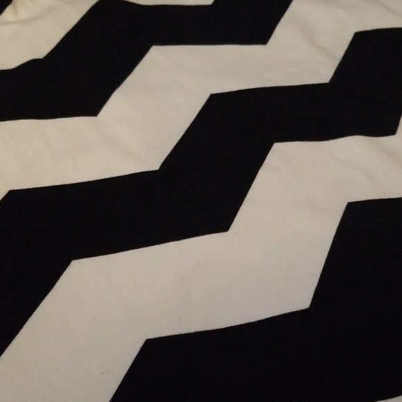 Express Skirt - Picture 2 of 3